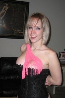 , 22  female escort, chilliwack